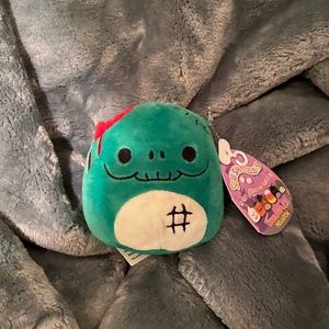 4 inch Zachary the zombie NWT